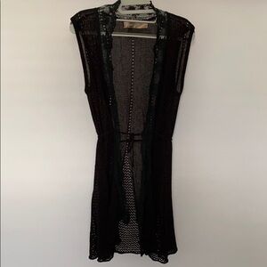 UrbanMango Lace Trim Sweater Vest S
